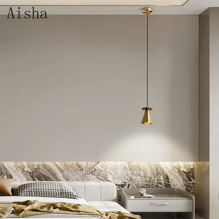Suspension élégante en bois de noyer et cuivre pour intérieur raffiné — LZ4X9T