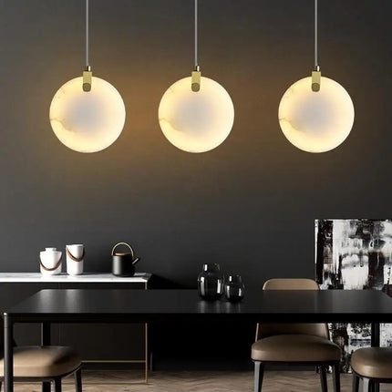 Lustre LED en marbre naturel avec câble réglable en laiton — LZ4X9P2