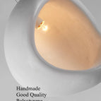 UN / Lumière blanche