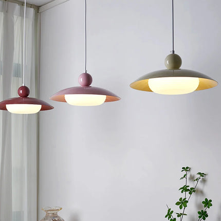 Lustre décoratif pour créer une ambiance chaleureuse — LZ4P9X2