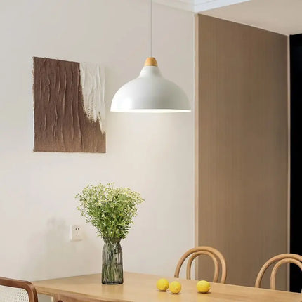 Suspension LED nordique en bois massif pour restaurant — LZ4X9T