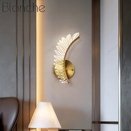 Applique murale décorative en forme d'aile dorée pour intérieur — LZ4X9P2