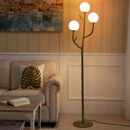 Lampadaire artisanal en métal au design nature — LZ4X9P2