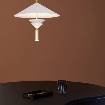 Suspension moderne minimaliste chaleureuse pour bars et restaurants — LZ4X9P