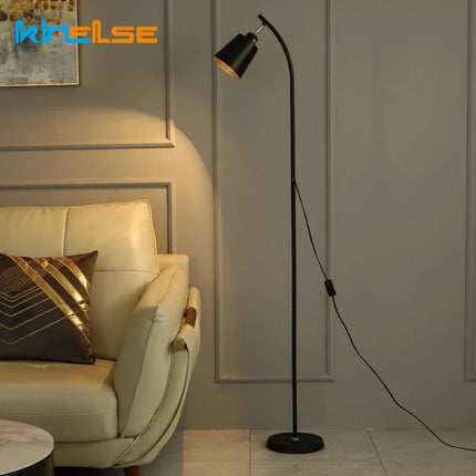Lampadaire moderne au design épuré pour intérieur — LZ4X9J