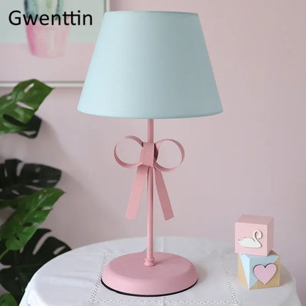 Lampe de bureau moderne à motif nœud papillon pour décoration de chambre — LZ4X9P2