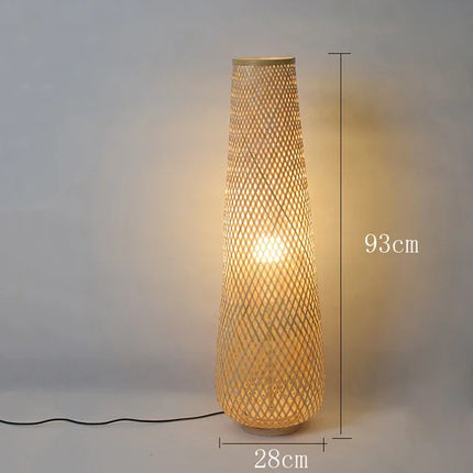 Lampadaire artisanal en rotin naturel pour intérieur et extérieur — LZ4X9M