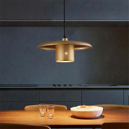 Lustre LED industriel en métal pour café et bar — LZ4X9P2Q