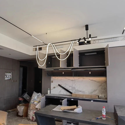 Suspension LED intérieure longue au design simple — LZ4X7P9