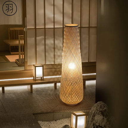 Lampadaire cylindrique en bois et osier tissé bambou rétro — LZ4X9J