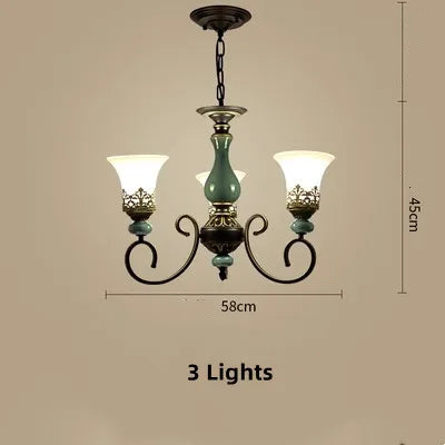 Lustre classique vintage en céramique et verre ancien — LZ4P9XQ