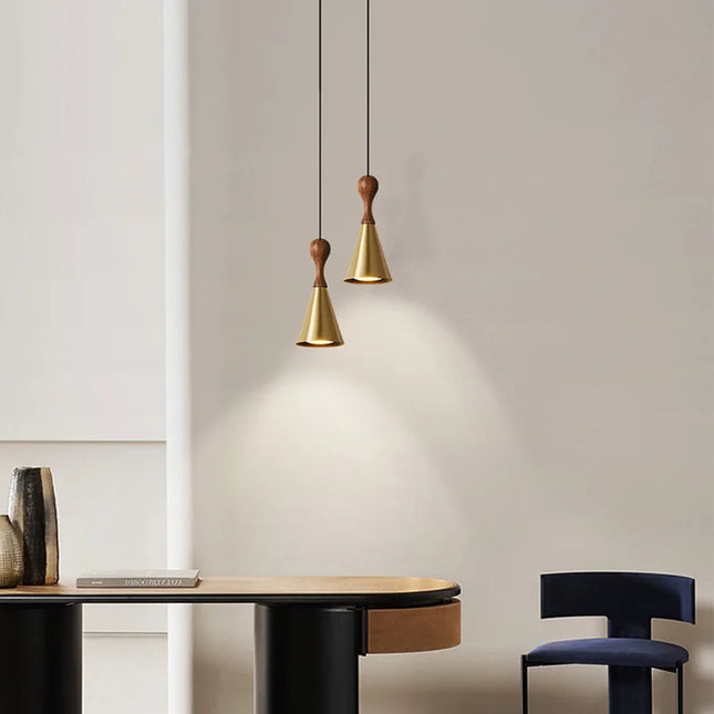 Suspension intérieure moderne en cuivre noir et or — LZ4X9P2