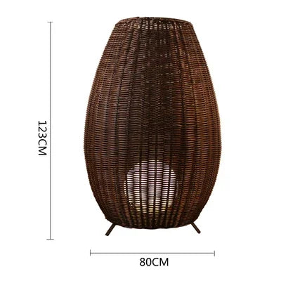 Lampadaire artisanal en rotin naturel pour intérieur et extérieur — LZ4X9M