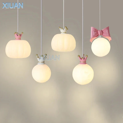 Suspension de chevet avec nœud papillon pour petite chambre — LZ4X9T
