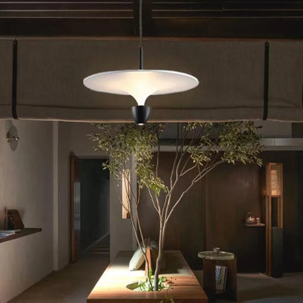 Suspension design méduse colorée