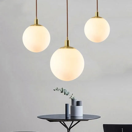 Suspension boule ronde en verre nordique 8-50 cm pour salon et café — LZ4X9T2