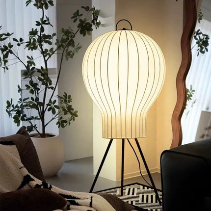 Lampadaire en soie japonaise au design wabi-sabi pour intérieur créatif — LZ4P9XQ