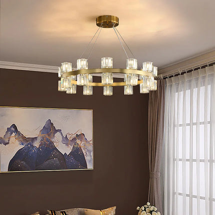 Lustre en laiton et cristal pour décoration haut de gamme — LZ3V9Q7J
