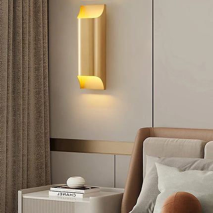 Applique murale en cuivre au design italien pour intérieur moderne — LZ4X9T2