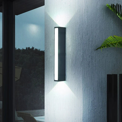 Applique murale extérieure jardin à LED haute luminosité — LZ4N7Q2