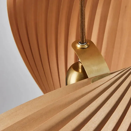 Suspension japonaise artisanale en bois à finition plissée — LZ4G7T1