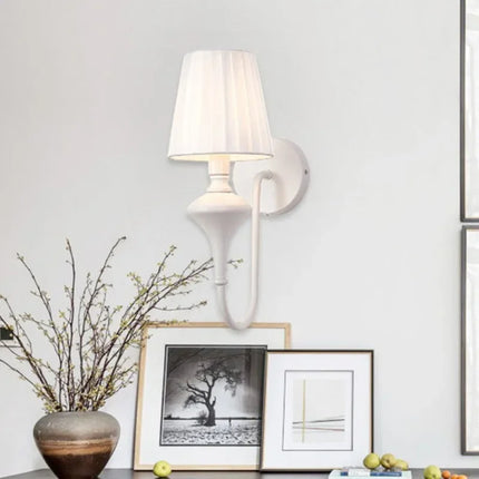 Lampe de chevet nordique en fer forgé avec applique murale simple — LZ7XQ2