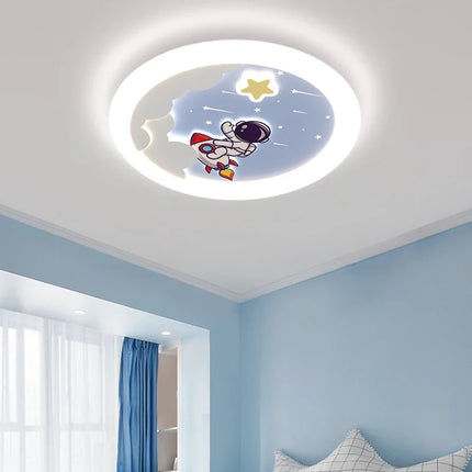 Plafonnier enfant design astronaute ludique et protecteur — LZ4X9VQ