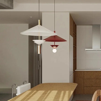 Suspension décorative au design moderne pour salon et restaurant — LZ4X9P2