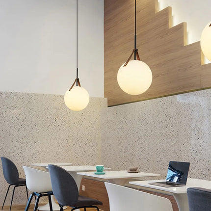 suspension boule de verre en cuir de luxe moderne
