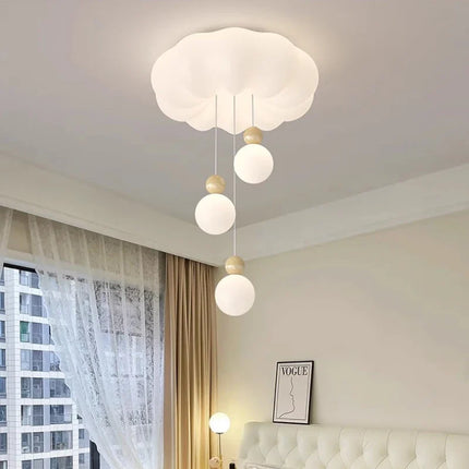 Lustre nuage romantique pour chambre d’enfant chaleureux — LZ4X9QJ