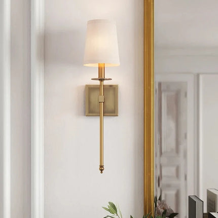 applique murale en fer abat-jour long pour intérieur élégant
