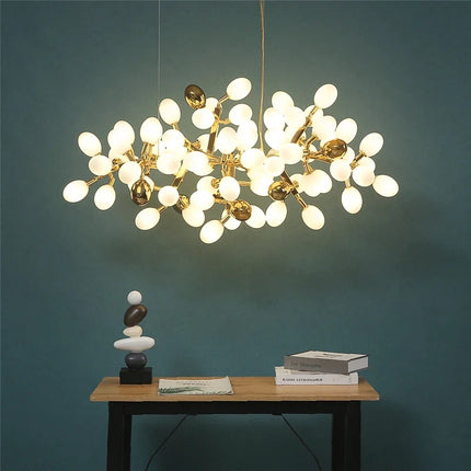 Lustre suspension doré design raisin pour intérieur élégant — LZ4X9QJ