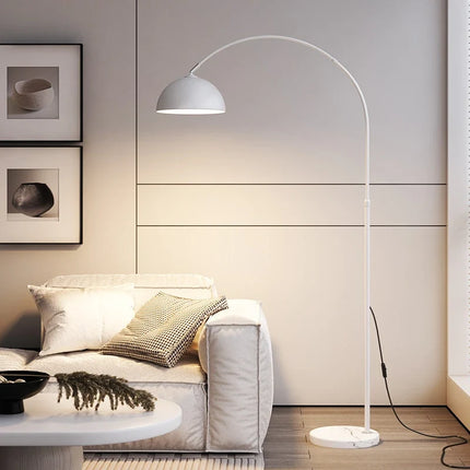 Lampadaire LED moderne à base marbre et métal pour salon ou chambre — LZ4X9P2