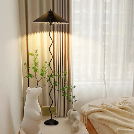 Lampadaire nordique en tissu plissé pour décoration maison artisanale — LZ4X9Q2