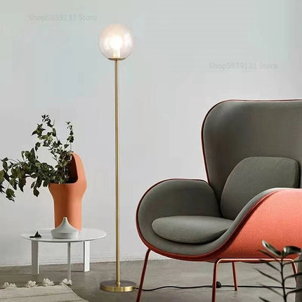 Lampadaire LED vertical en verre laiteux style nordique — LZ4X9P7