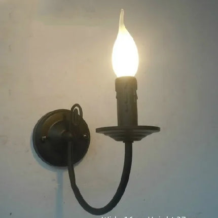 Lustre vintage en fer forgé noir avec bougie et métal — LZ4X9J2