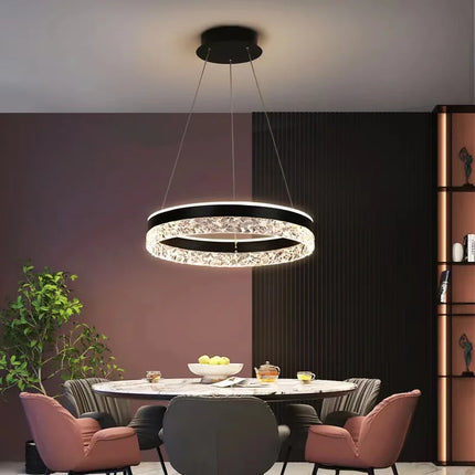 Plafonnier LED suspendu design minimaliste avec anneaux en cristal — LZ4X9P2