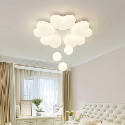 Lustre moderne en forme de cœur pour chambre d’enfant romantique — LZ4G7T9