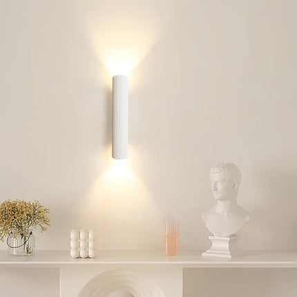Applique murale stylisée avec protection des yeux et lumière spectre complet ambiance chaude — LZ4X9T2