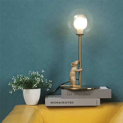 Lampadaire moderne en résine avec lampe LED décorative souris — LZ4X9T