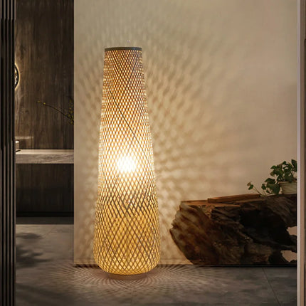Lampadaire cylindrique en bois et osier tissé bambou rétro — LZ4X9J