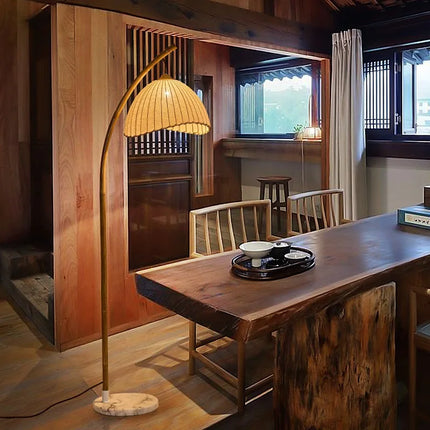 Lampadaire LED nordique avec abat-jours suspendus en toile et bambou — LZ4XJ9