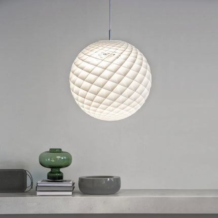 Suspension design haut de gamme avec grande sphère originale — LZ4P9XQ