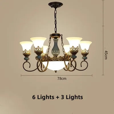 Lustre classique vintage en céramique et verre ancien — LZ4P9XQ