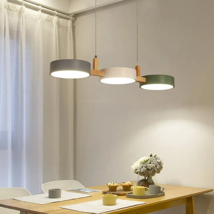 Suspension en bois au design nordique moderne — LZ4M9X2P
