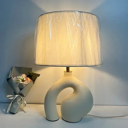 Lampe de bureau nordique en tissu pour intérieur moderne — LZ4X9QJ