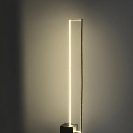 Lampadaire design minimaliste pour bureau et étude — LZ4X9P