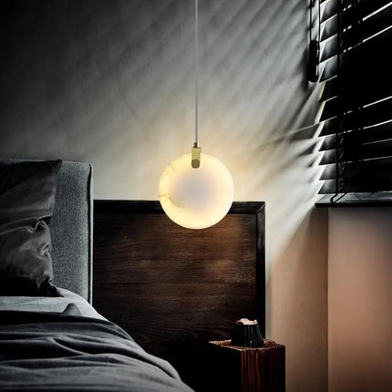 Lustre LED en marbre naturel avec câble réglable en laiton — LZ4X9P2