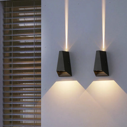 Applique murale LED étanche pour extérieur au design moderne — LZ4X9P2