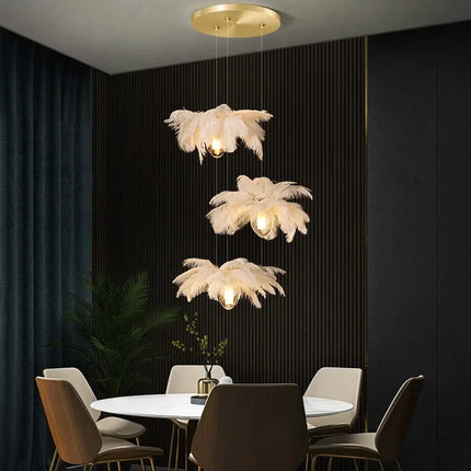 Suspension lustre design plumes d'autruche en verre pour escalier 2024 — LZ4X9Q